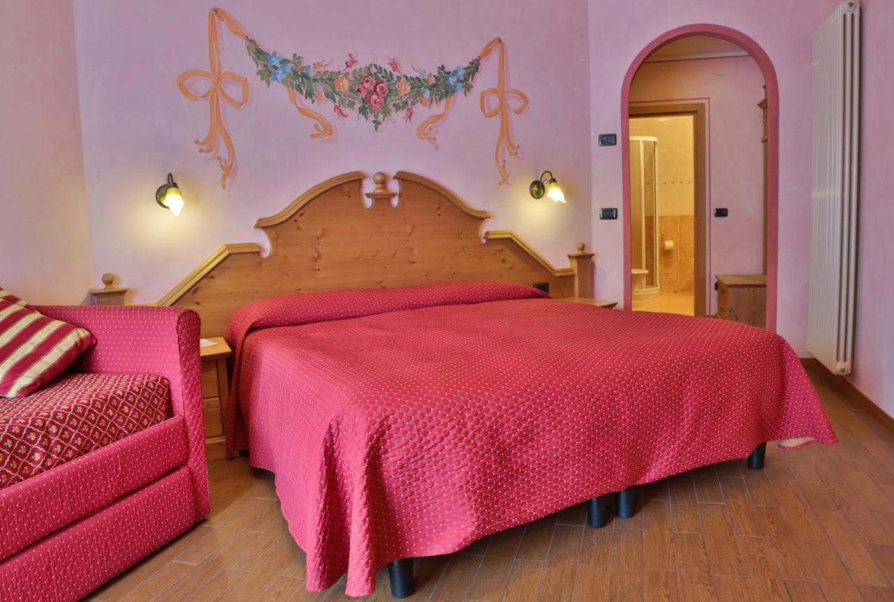פאי דלה פאגאנלה Hotel Fai מראה חיצוני תמונה