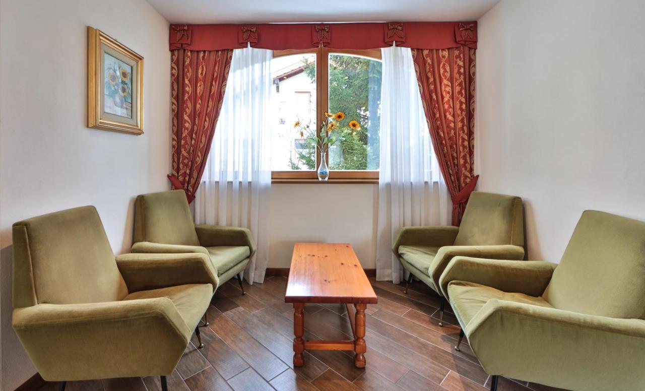 פאי דלה פאגאנלה Hotel Fai מראה חיצוני תמונה