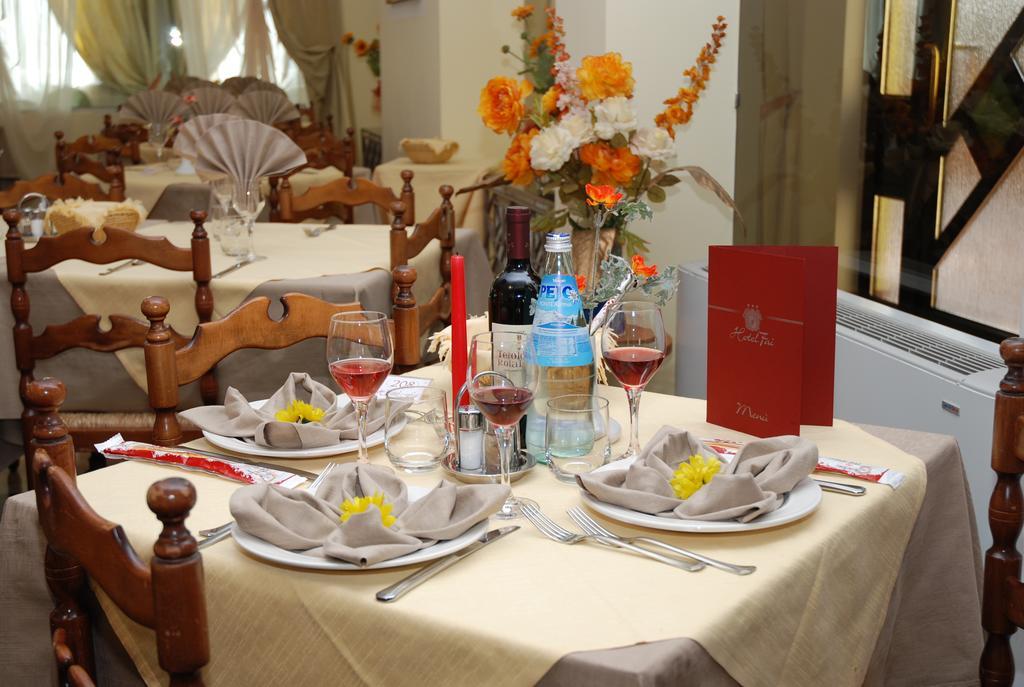 פאי דלה פאגאנלה Hotel Fai מראה חיצוני תמונה